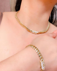 SET CHOKER